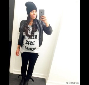 422561-amel-bent-enceinte-et-rayonnante-sur-ins-diapo-2